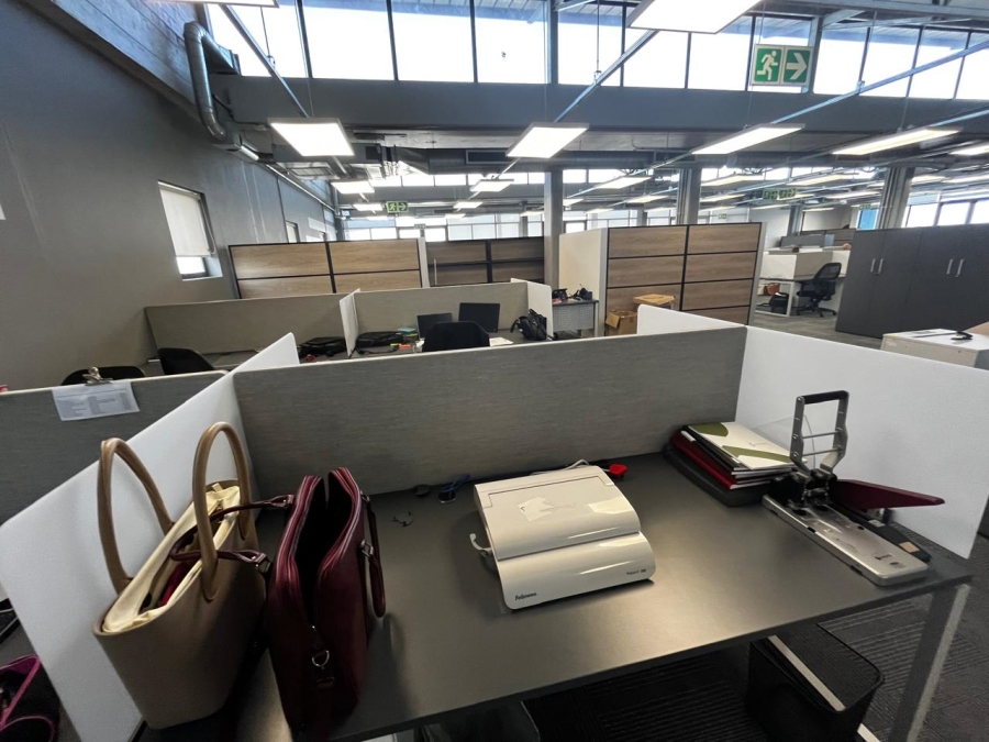 To Let commercial Property for Rent in Bo Oakdale Western Cape